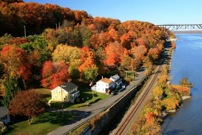 30-Minute Hudson Valley Fall Foliage Helicopter Tour‰ÛÜ From Westchester, NY