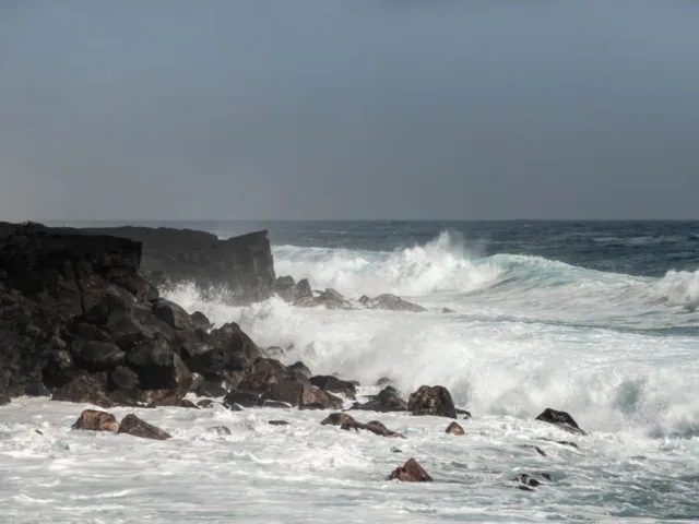 Kaimu Black Sand Beach, Hawaii