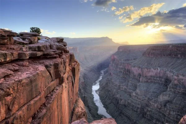 2-Day Las Vegas with Grand Canyon West Rim Air Tour from Los Angeles