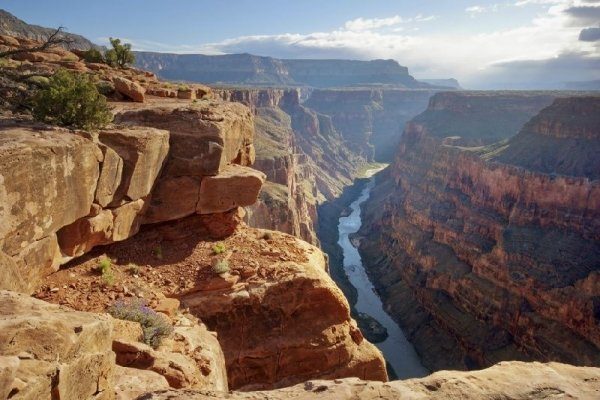 3-Day Las Vegas Small Group Tour from LA or LV: Grand Canyon West / Grand Canyon South / Antelope Canyon / Las Vegas Free Day