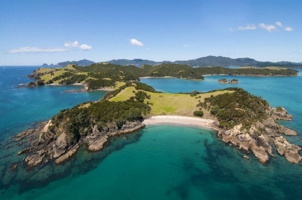 5-Day Bay of Islands, Hobbiton, Waitomo Caves, Rotorua from Auckland