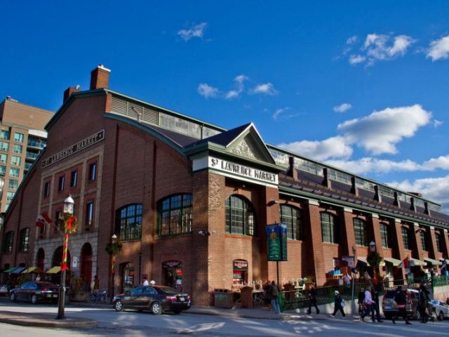 St. Lawrence Market and Old Town Toronto Food Tour