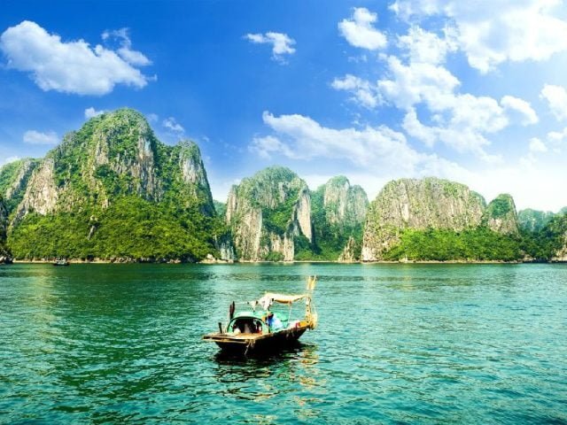 4-Day Hanoi Tour with Halong Bay Cruise - Vietnam
