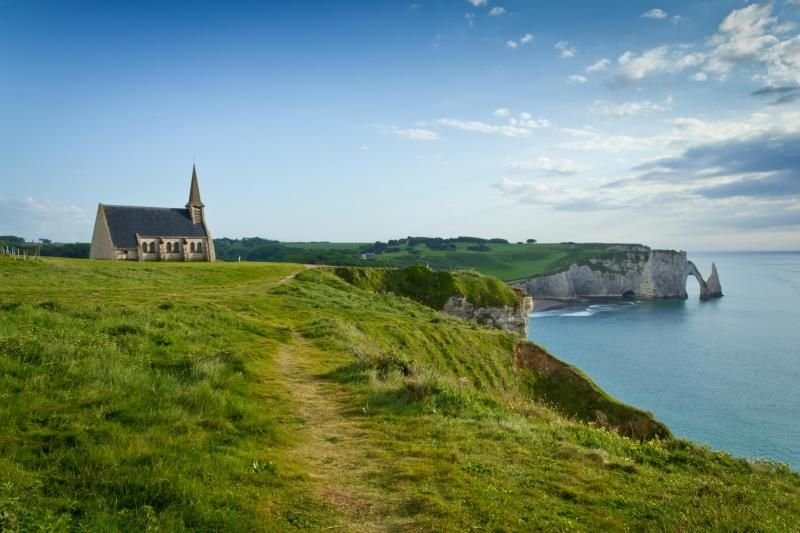 2-Day Normandy Tour from Paris with Mont Saint-Michel and Saint-Malo