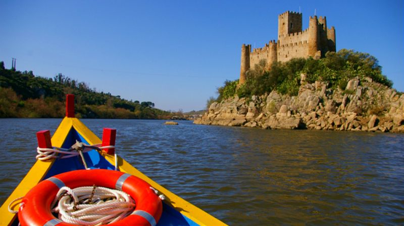 Tomar and Almourol Castle Private Tour from Lisbon