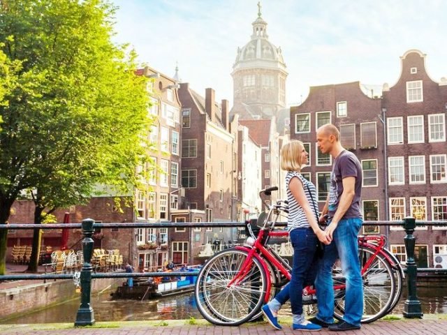 2-Hour Amsterdam Bike Tour