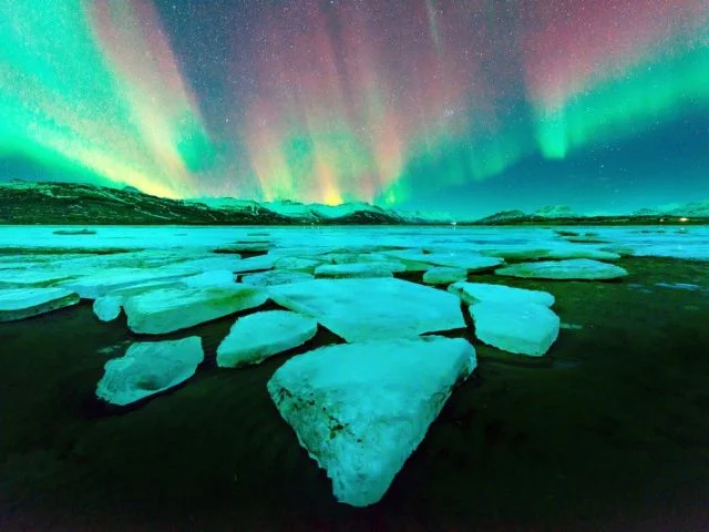 5-Day Iceland Northern Lights, Volcanoes and Glaciers Tour