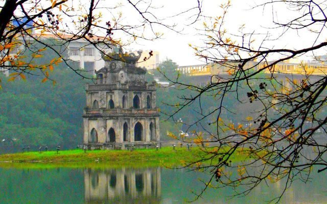 7-Day Northern Vietnam Tour: Hanoi - Halong Bay - Sapa Trekking