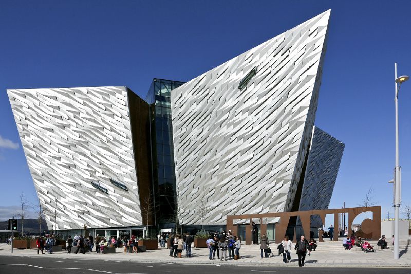 Belfast Day Trip from Dublin with Titanic Experience