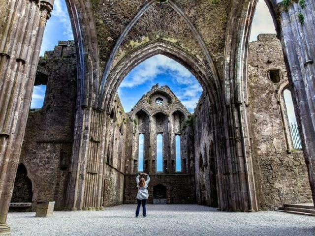 Cork and Blarney Castle Day Tour from Dublin with Rock of Cashel