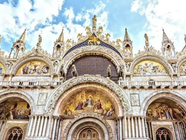 Venice Gondola Ride with St Mark's Basilica Skip the Line Tour