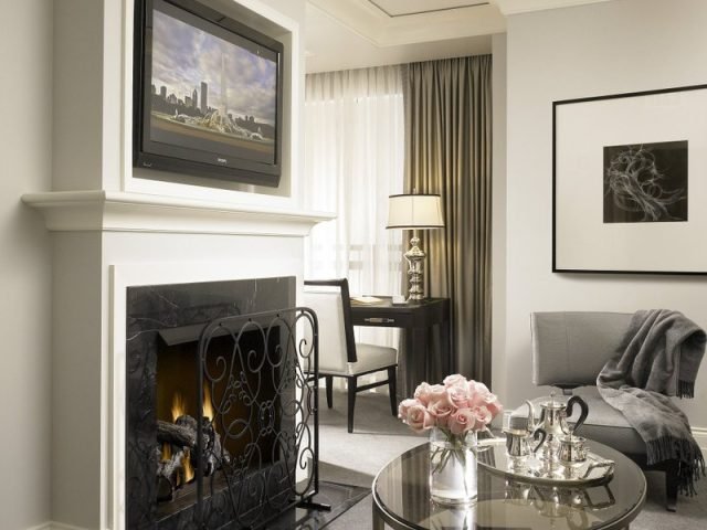 Waldorf Astoria Chicago