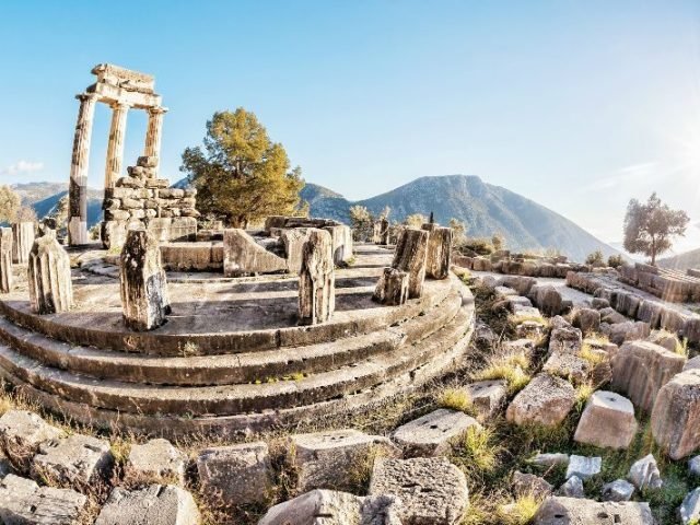7-Day Taste of Greece Tour Package from Athens