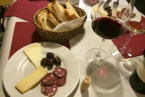 1.5-Hour Rome Wine Tour with Cheese Tasting and Pairing
