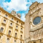 Small Group Tour of Barcelona and Montserrat with Personal Pick-up