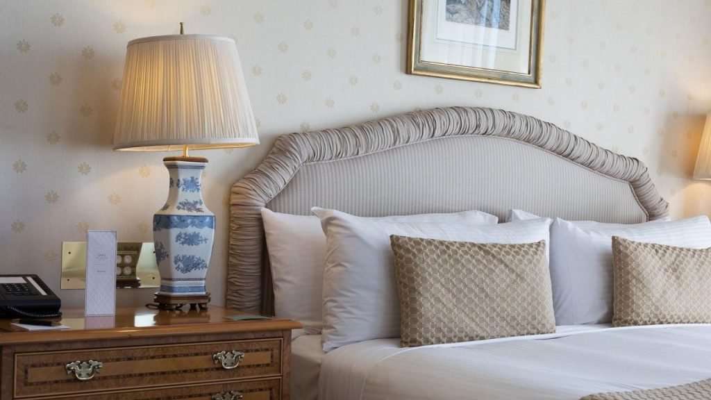 15 Ways to Get Free Hotel Upgrades