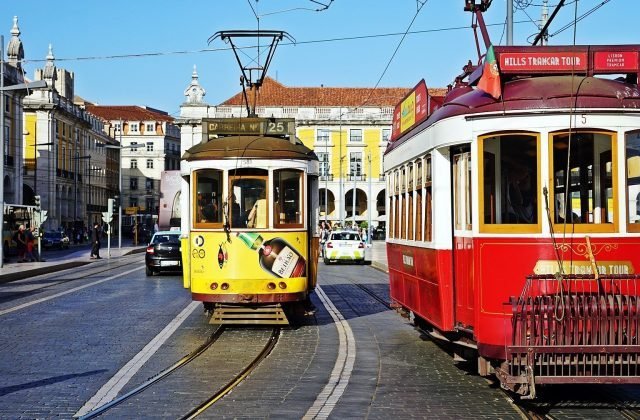 Lisbon: poetic, colorful and exciting