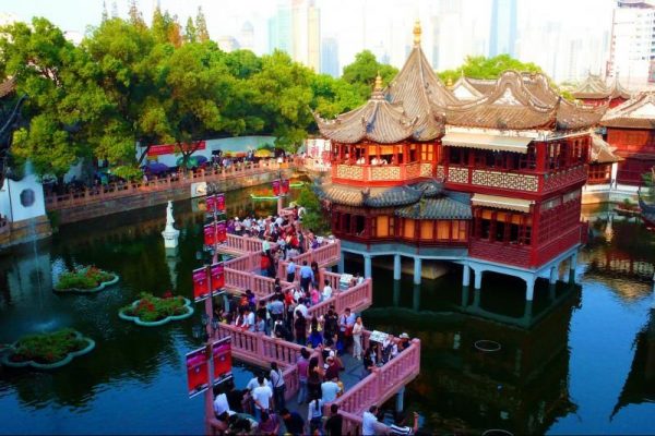 Best of Shanghai Day Tour: Yu Yuan Gardens and the Shanghai Museum