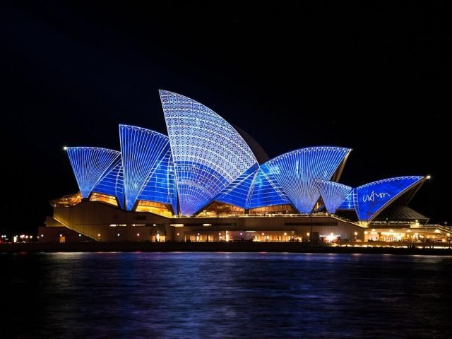 Sydney: harbour city with amazing attractions