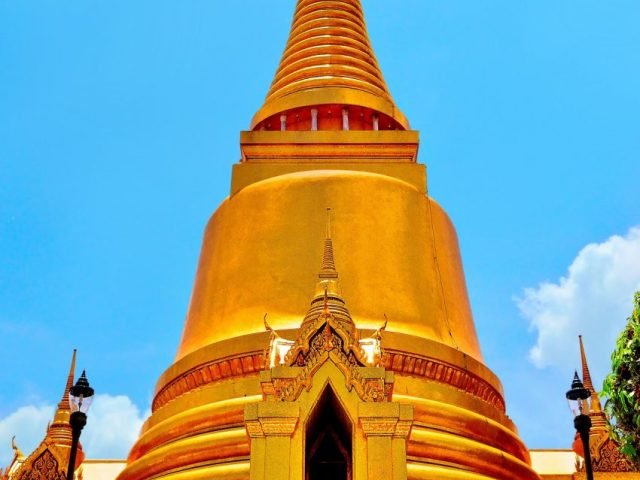 Wat Phra Kaeo (Temple of Emerald Buddha)