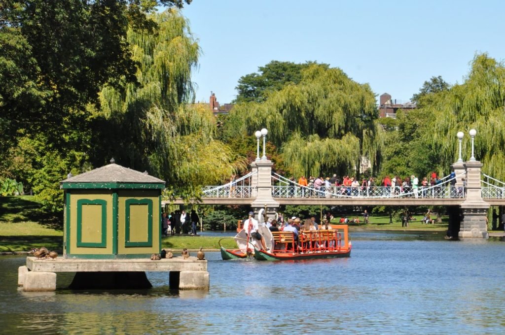 Top 10 things to see and do in Boston