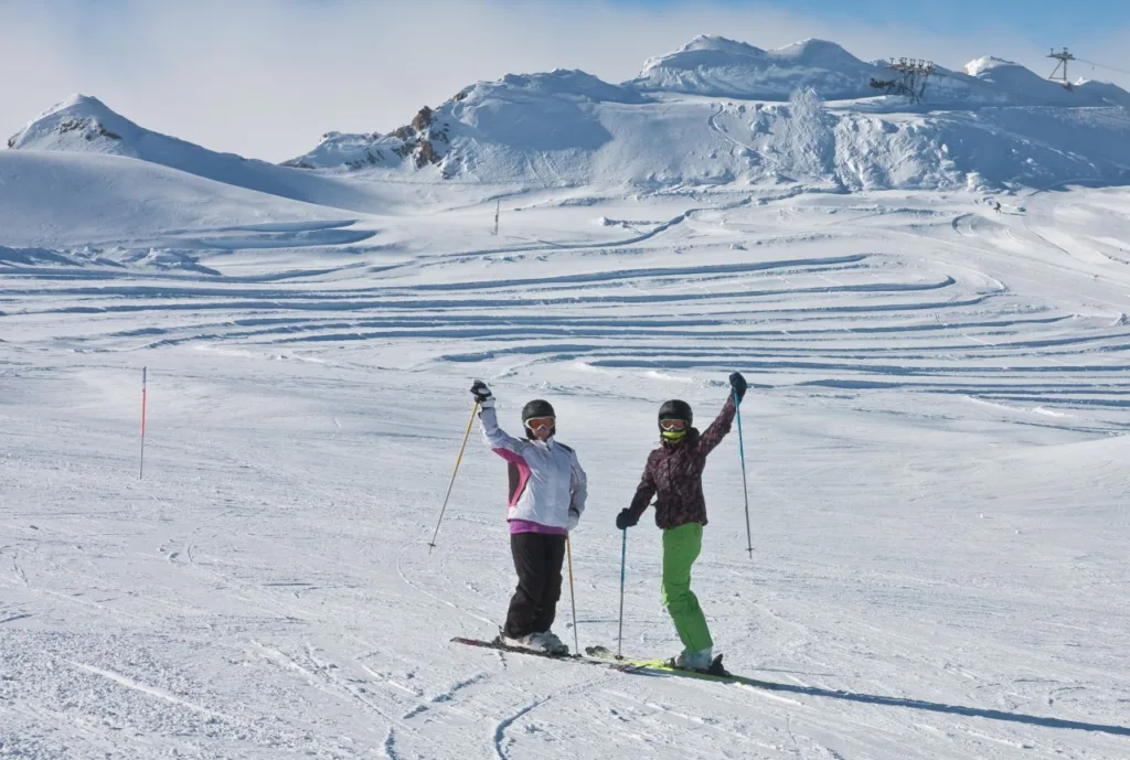 Discover the Thrills of Alpine Skiing: A Visitor’s Guide to Austria’s Top Ski Destinations